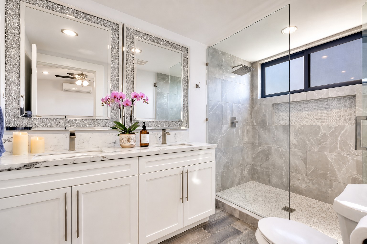 Bathroom 2 ensuite bath with rain shower head
