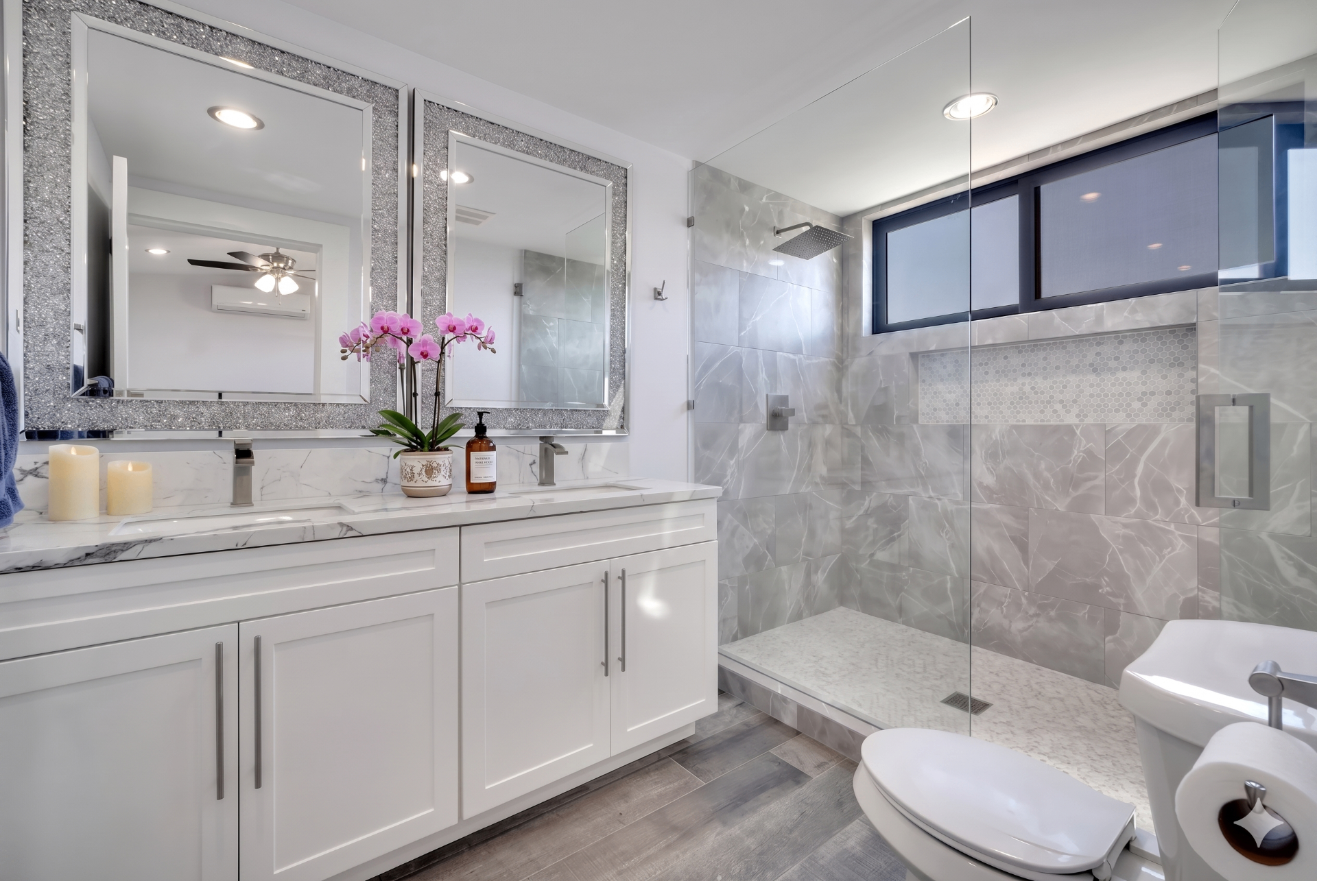 Ensuite bath with rain shower head