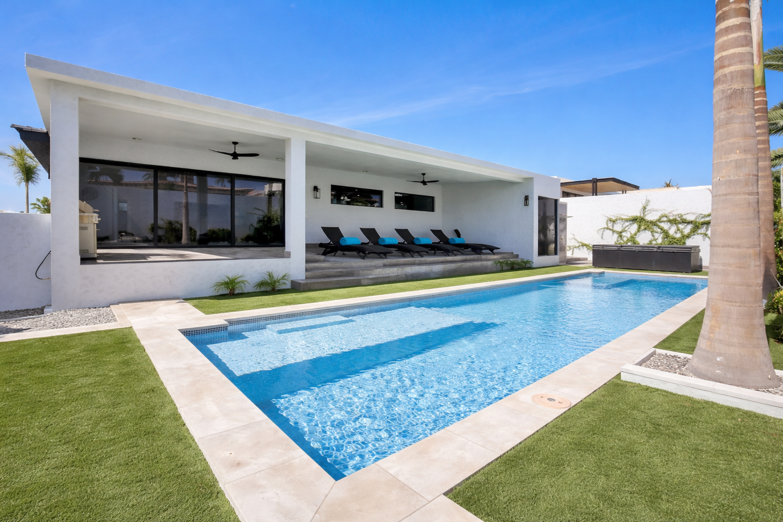 Private 50-ft lap pool in the heart of Cabo